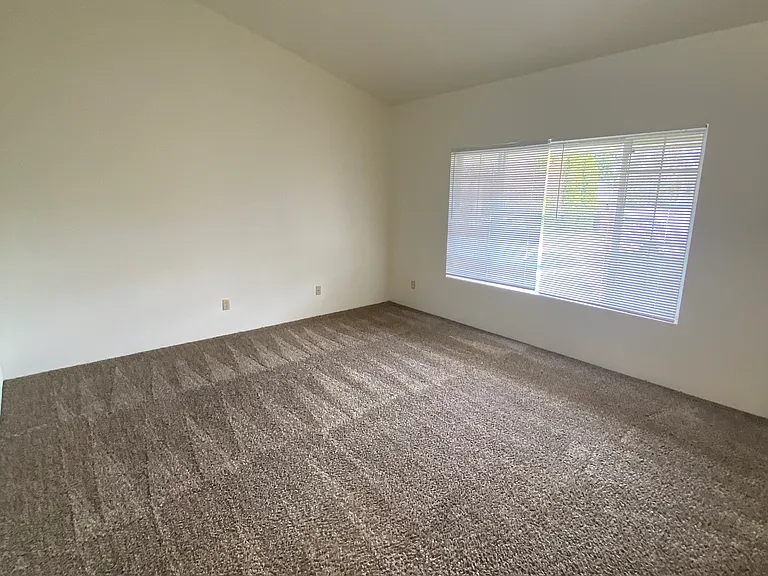 61820 Avonlea Cir — Photo 6