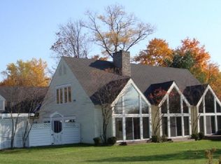 317 Rainbows End, Aurora, OH 44202