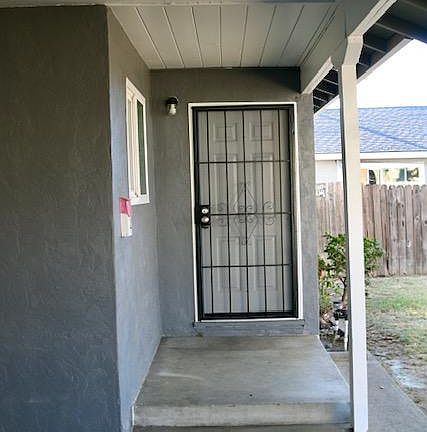 4th image of 219 E Travis Blvd #D