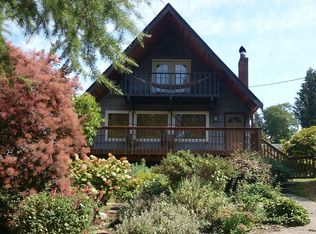 9704 44th Ave SW, Seattle, WA 98136