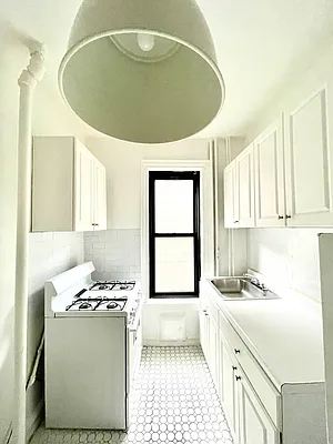 Rented by Pear NYC LLC | media 15