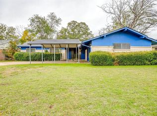 821 Coury Rd, Everman, TX 76140