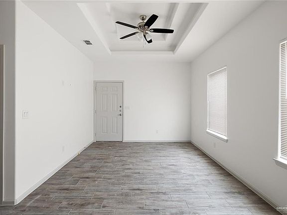 3rd image of 1321 Valle Vista St APT 2