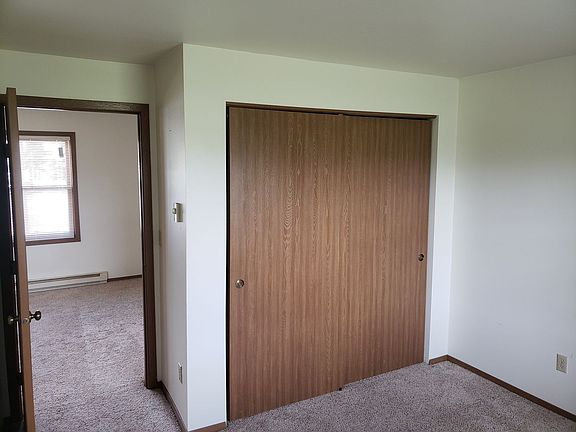 3rd image of 542 E Bronson Rd APT 3