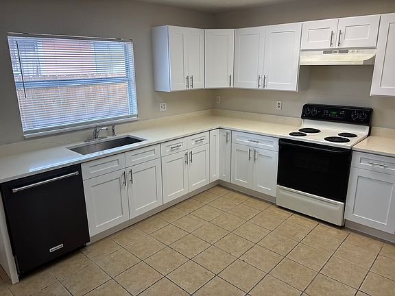 3rd image of 3711 N 51st St