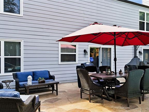 4th image of 325 Ivy Mill Ct