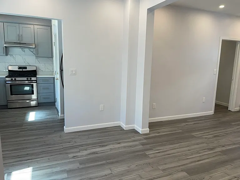 73 Marshall St #3 — Photo 4
