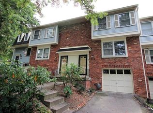 202 Quail Run Rd, Venetia, PA 15367