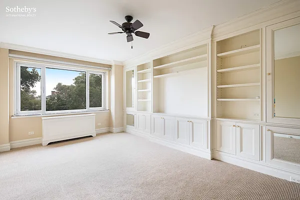 Sold by Sotheby's International Realty | media 6