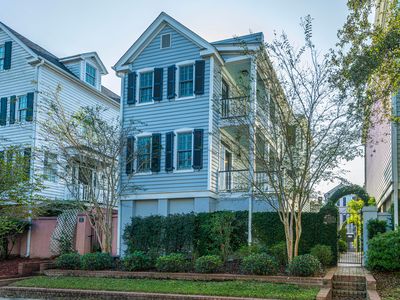 209 Wentworth St, Charleston, SC, 29401