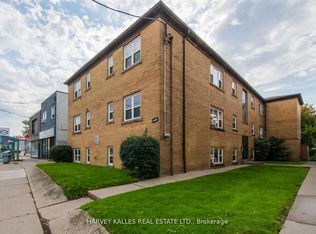 2905 Saint Clair Ave E #11, Toronto, ON M4B 1N5