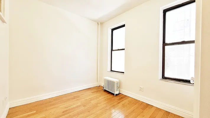 Rented by Avenues Real Estate | media 14
