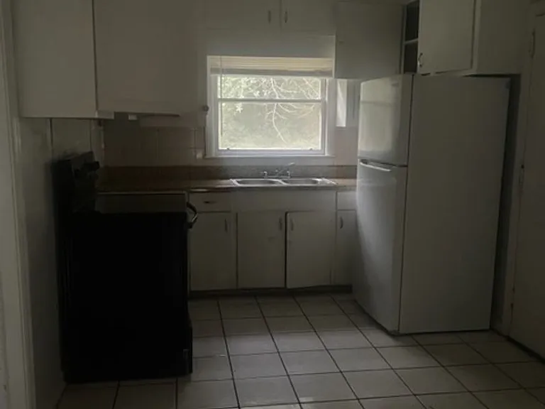1312 Colquitt Ave — Photo 9