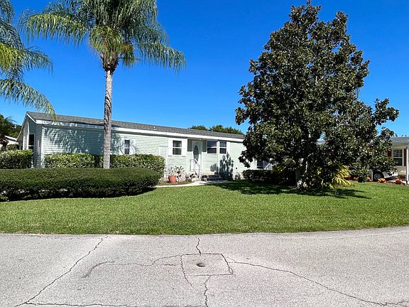3rd image of 3118 Carpenter Ln