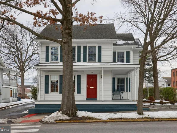 224 W Main St, Hummelstown, PA 17036