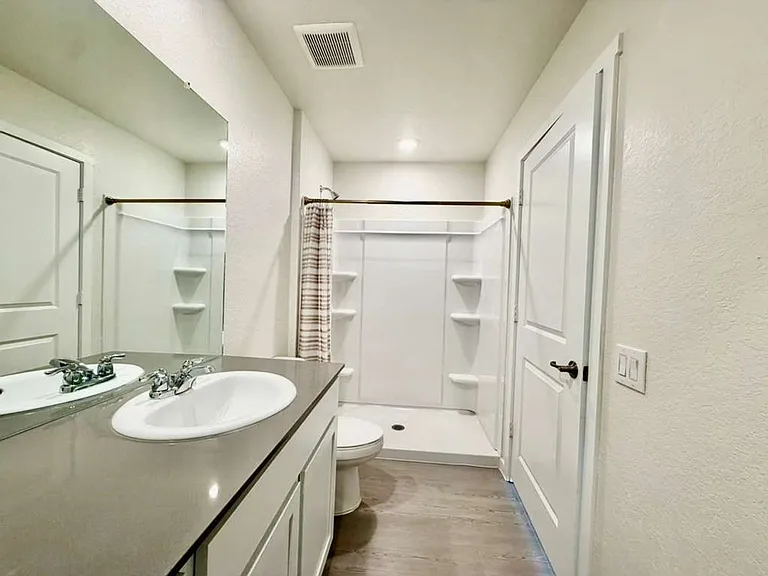 1402 Bertha Br — Photo 10