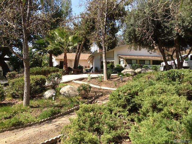 1st image of 43805 Villa Del Sur Dr