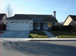 1151 Kimberly Ct, Hollister, CA 95023