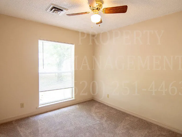 204 Edgewood Dr — Photo 29