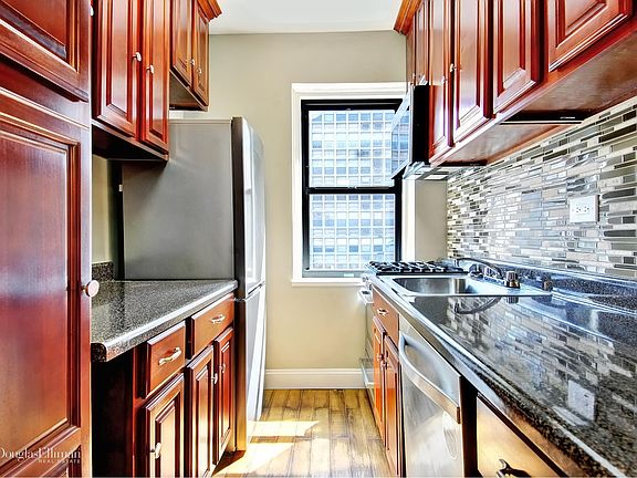 5th image of 119 W 96th St #4B