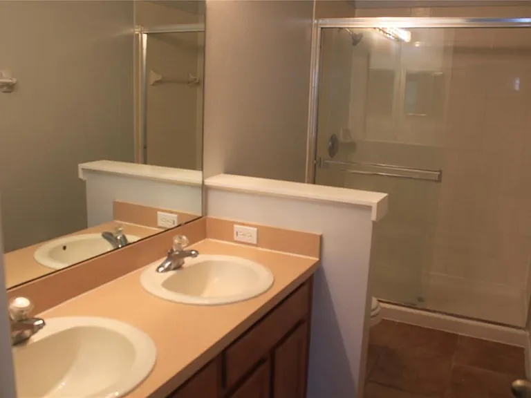 669 Cresting Oak Cir #30 — Photo 8