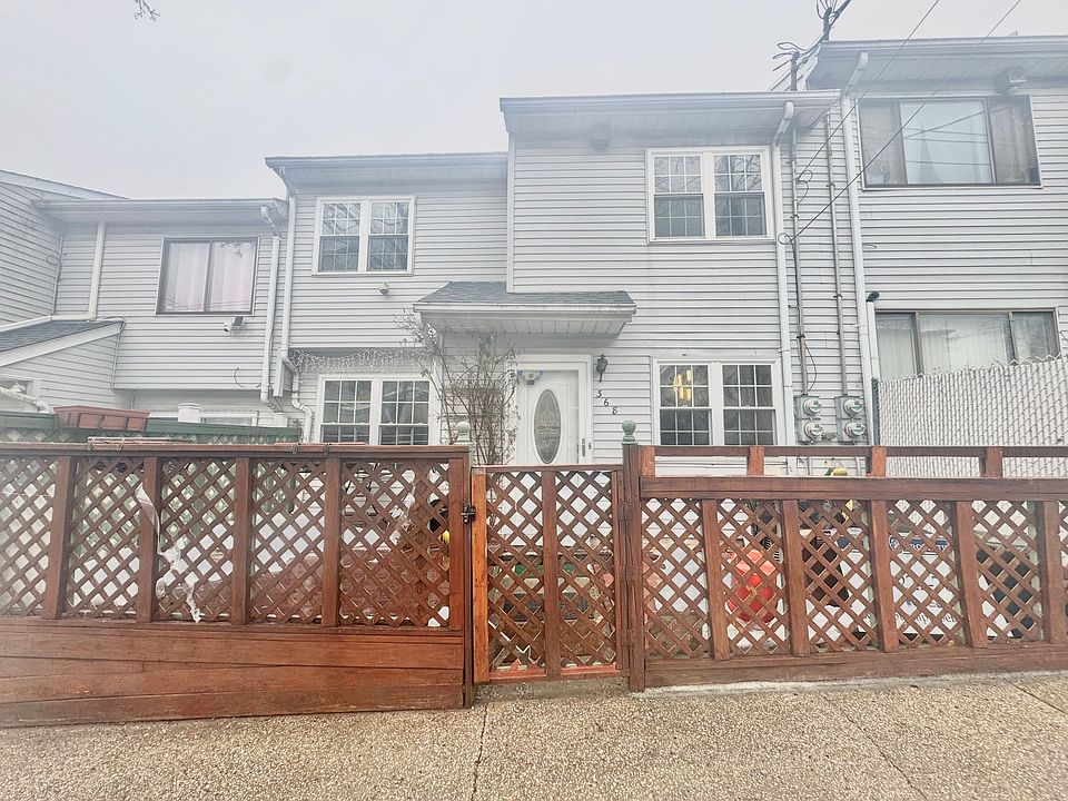 1st image of 368A Mosel Ave