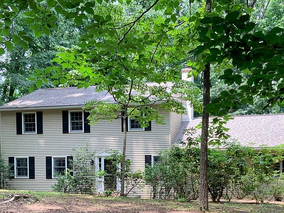 2nd image of 413 Fruit Farm Rd