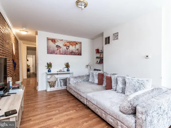 206 S Stricker St, Baltimore, MD 21223