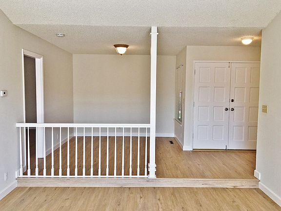 2nd image of 2836 Mayglen Way