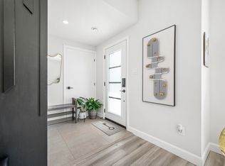 361 Whitby Ave #B, Ottawa, ON K2A 0B3