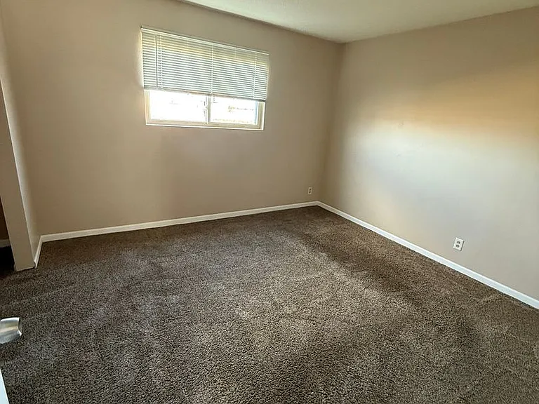 2779 Cooper Dr — Photo 4