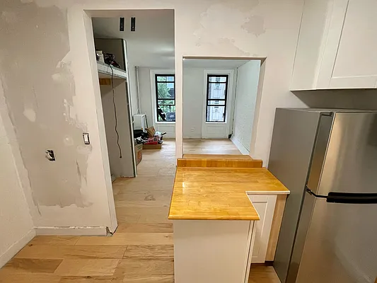 Rented by REAL New York | media 21