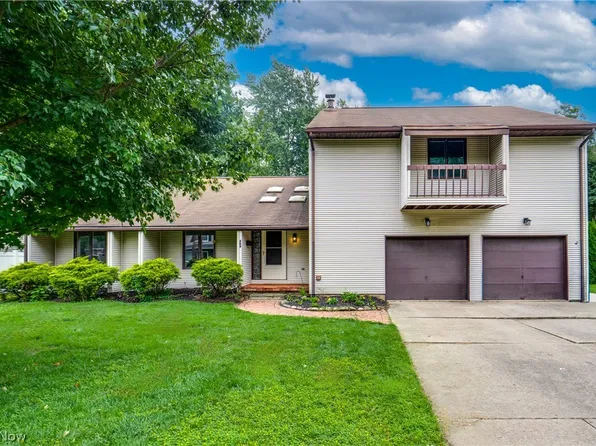 369 Homewood Ave, Akron, OH 44312
