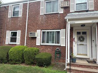 247-30 76th Ave, Bellerose, NY 11426