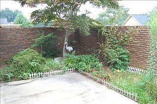 3rd image of 104 Windsor Oaks Ct