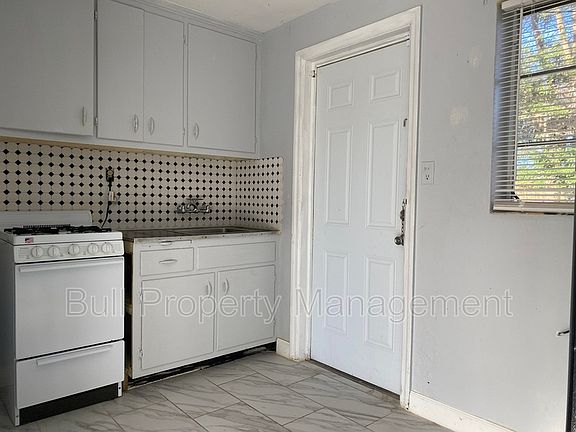 2nd image of 317 E Monument Ave #5