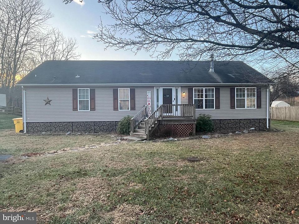 1st image of 106 Vaquero Dr