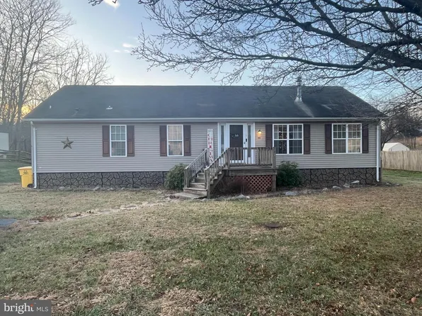106 Vaquero Dr, Martinsburg, WV 25403