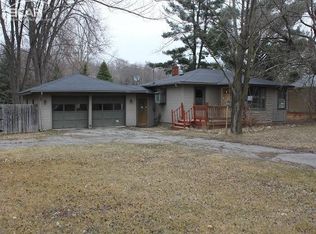 8420 Coldwater Rd, Flushing, MI 48433