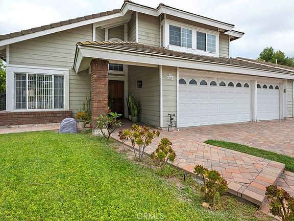 4th image of 605 Bronco Way