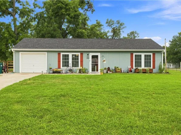 506 Broadway St, East Lynne, MO 64743