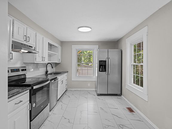 3rd image of 707 Woodland Ave
