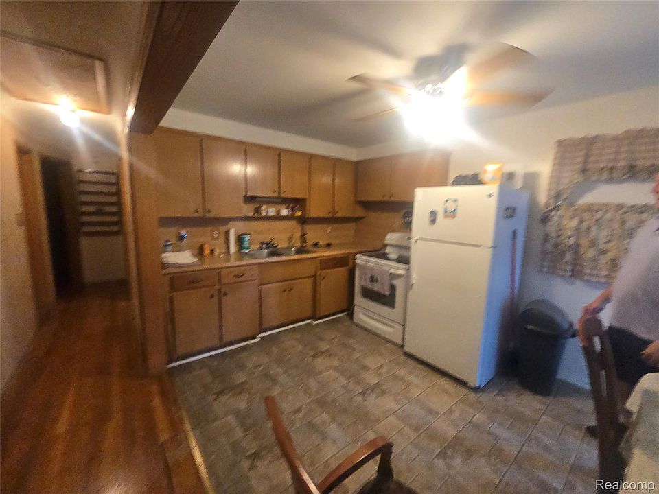1947 Goddard St, photo 10
