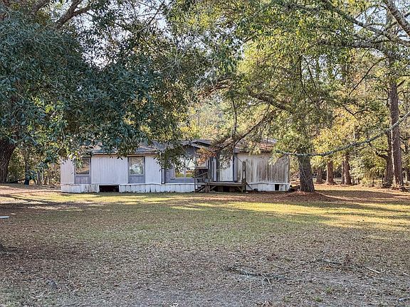 4th image of 310 County Road 643