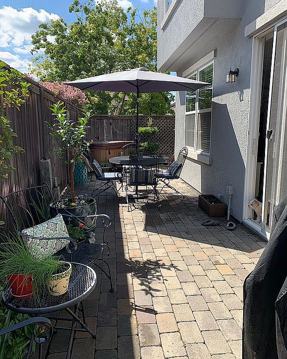 2nd image of 8489 Roseto Rd