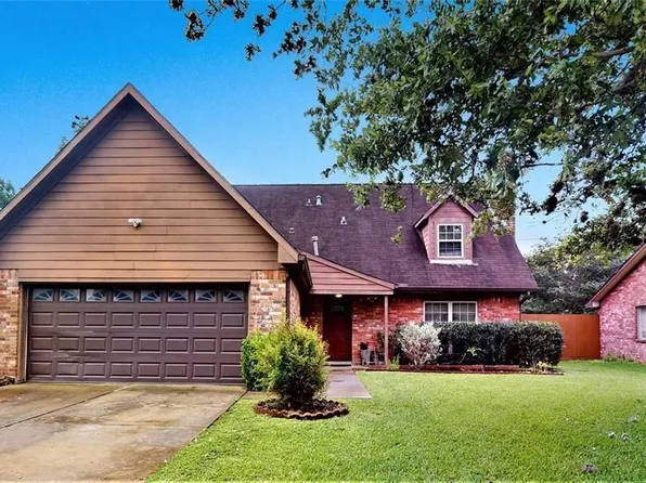 3122 Sleepy Hollow Dr, Sugar Land, TX 77479