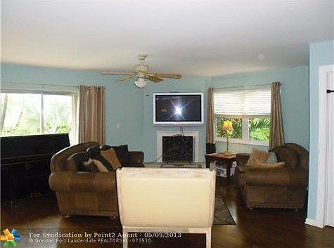 5th image of 840 NW 116th Ave