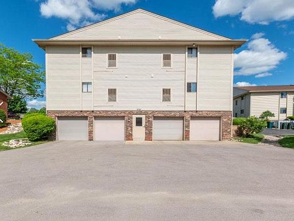 2nd image of 645 Westridge Dr APT 12