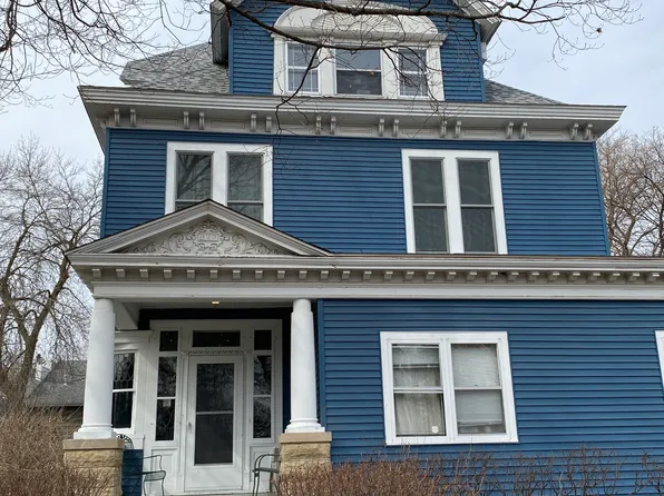 822 3rd St S APT 4, Stillwater, MN 55082