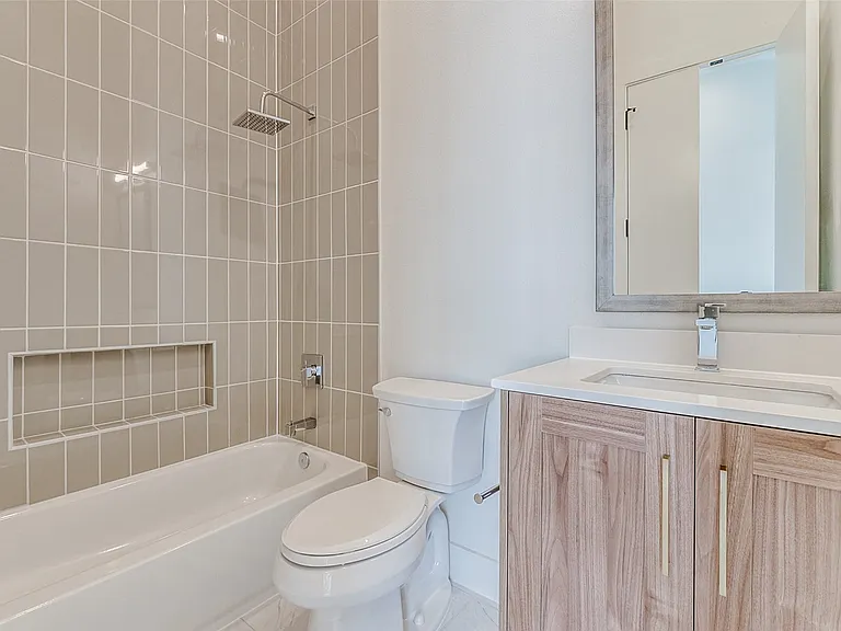 5609 Live Oak St #404 — Photo 11